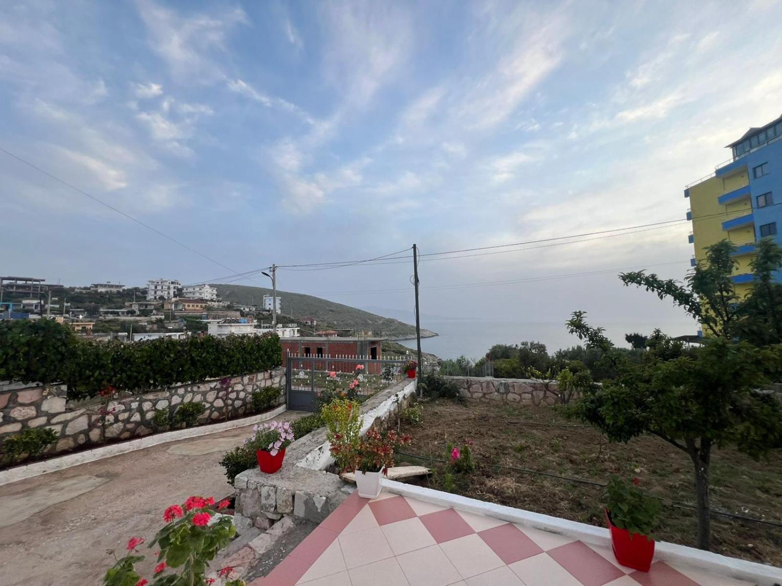Teo Apartment ساراندا المظهر الخارجي الصورة